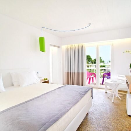 Hotel Marathon Beach Resort