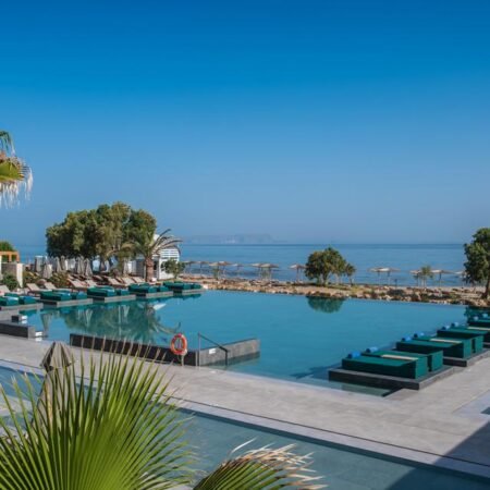 Hotel Paralos Kosta Alimia