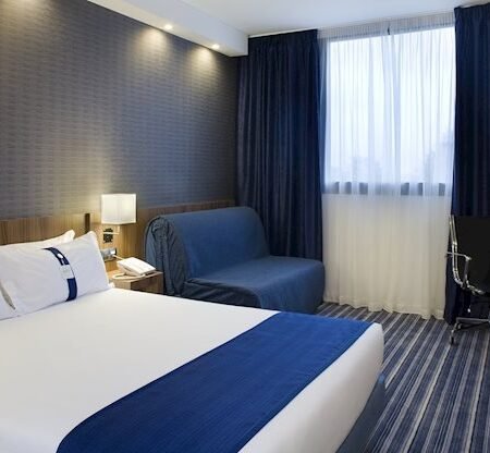 Holiday Inn Express Bilbao Airport