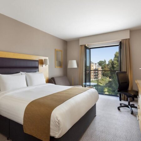 Holiday Inn London Brentford Lock