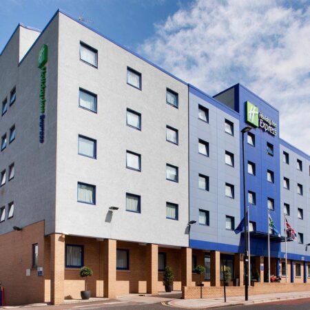 Holiday Inn Express Park Royal