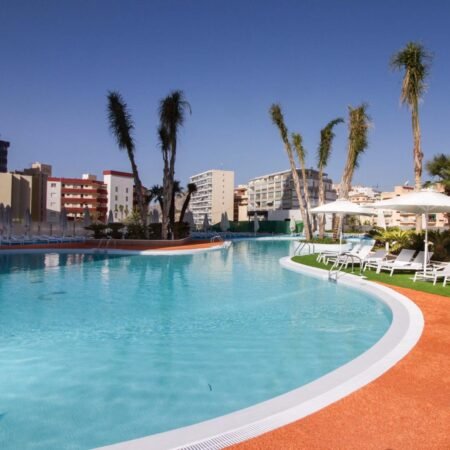 Suitopia Sol y Mar Suites