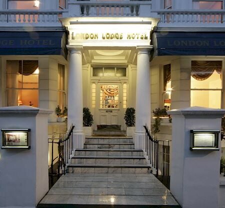 London Lodge