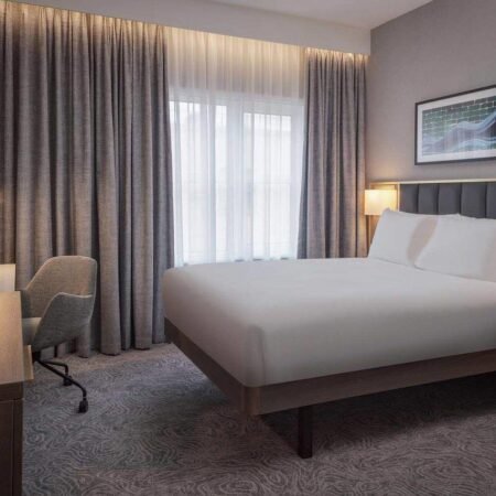 Hilton London Angel Kings