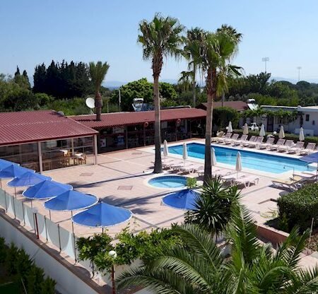 Appartement Sandys Studios en Log Villas