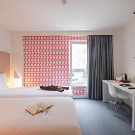 STAY Porto Centro Trindade