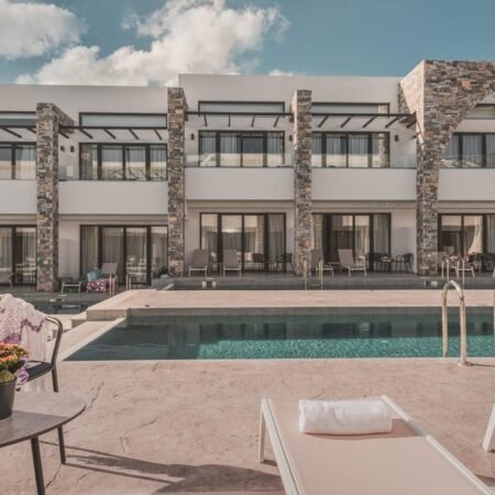 Cavo Suites